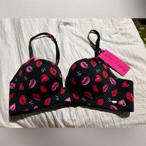 Betsey Johnson Black Bra with Vibrant Lips and Hearts